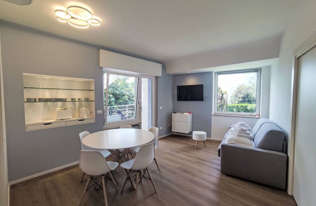 Beautiful apartment for 5 guests with WIFI, A/C, TV and patio