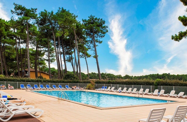 Beautiful apartment for 6 people with pool, WIFI, TV, terrace and pets allowed