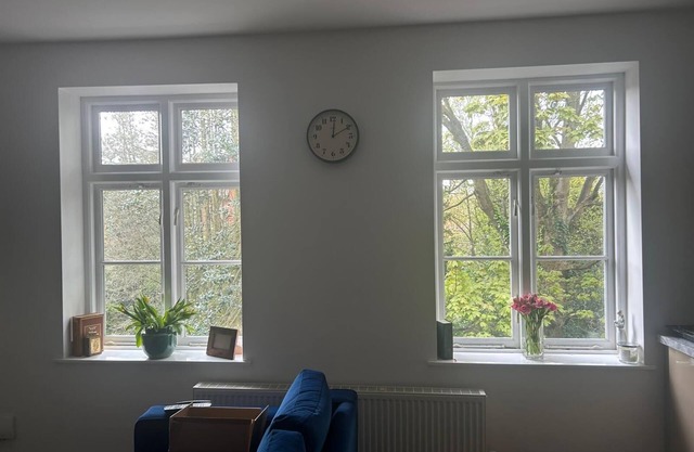 Beautiful apartment in the centre of Cheadle Hulme close to Station & Airport