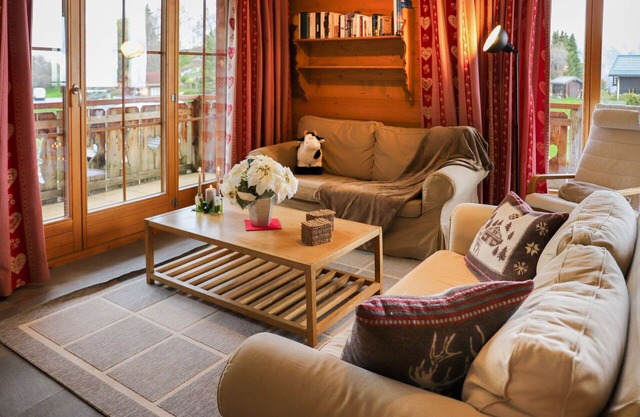 Beautiful apartment for 6 people with WIFI, TV, balcony and pets allowed