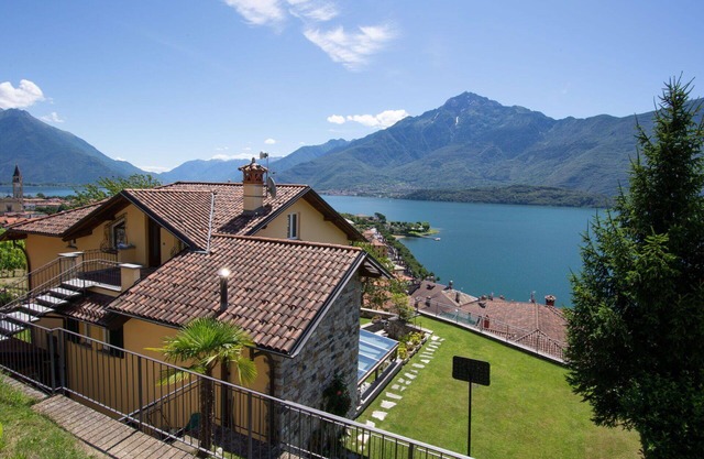 Beautiful apartment for 4 guests with WIFI, TV and terrace