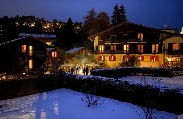 Beautiful apartment in villa for 15 people with WIFI, hot tub and terrace