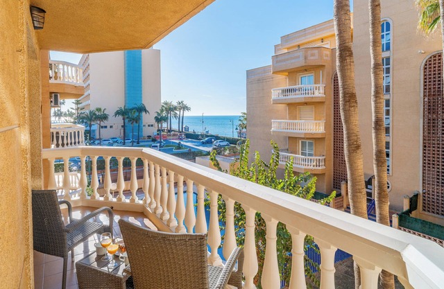 Beautiful apartment in front of the sea, wifi, air conditioning, smart TV