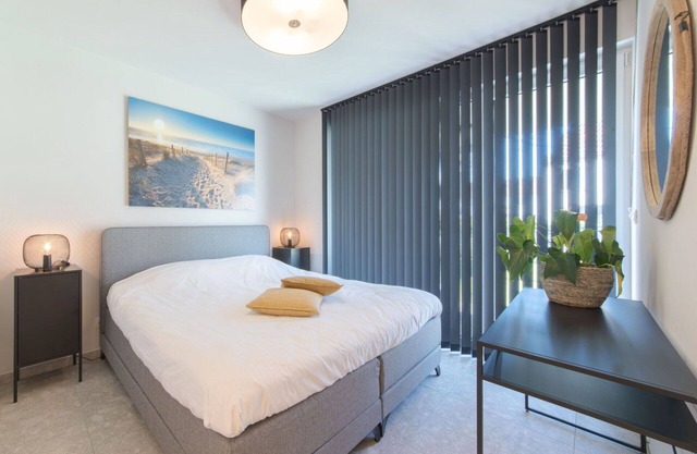 Beautiful apartment in villa for 4 guests with A/C, WIFI, TV, balcony and parking
