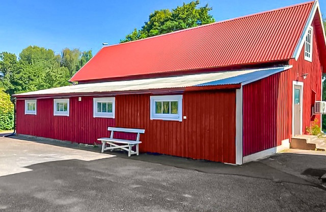 Beautiful apartment in Holmsjö with WiFi