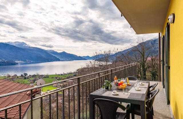 Beautiful apartment for 6 people with WIFI, TV, balcony and pets allowed