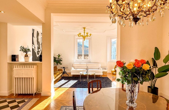 Beautiful Apartment: Luminous and Serene in the Heart of Historic Como