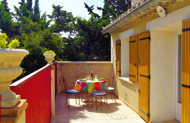 Beautiful Appart-Villa 60 m² for 2 people in a lovely Village next to Avignon !