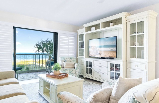 Beautiful Beach Condo w/Balcony, Pool & Family Fun! - Steps from the the Beach
