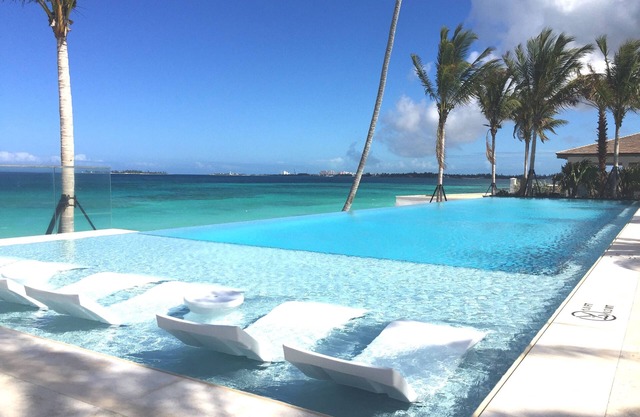 Beautiful Beach Front Condominium