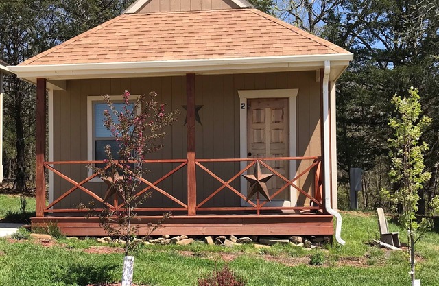 Beautiful Cabin Sleeps 5