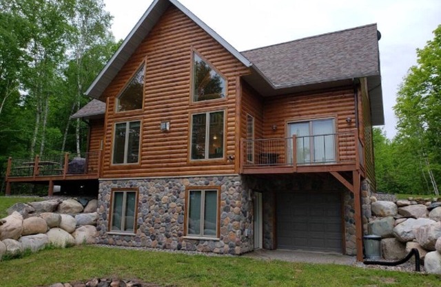 Beautiful Cabin - Summer or Winter Retreat!