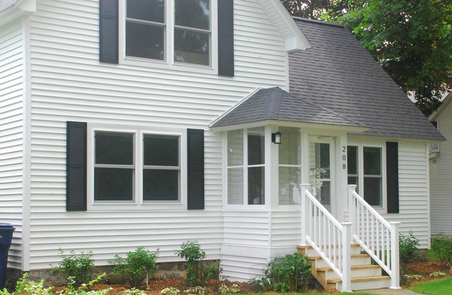 Beautiful Charlevoix Home ~ Close To Downtown ~ Recently Updated!