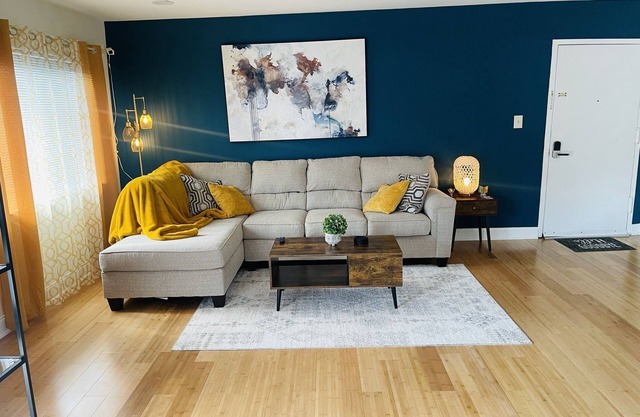 Beautiful Condo near Downtown Silver Spring - 20%off NOW!!!
