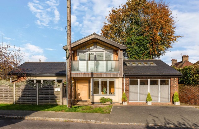 Beautiful contemporary accommodation - Sleeps 2 adults