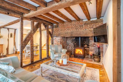Beautiful Cottage in Hatfield Broad Oak - Near Stansted Airport
