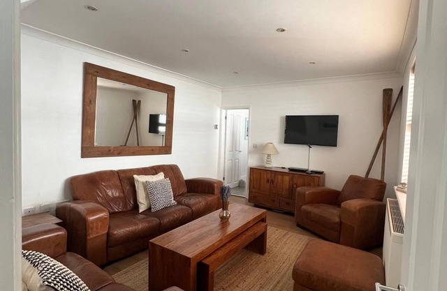 Beautiful Cottage in the heart of Swanage with parking