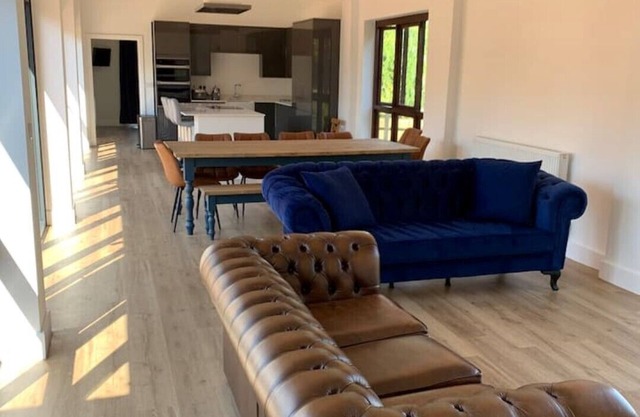 Beautiful Countryside Retreat for Large Group