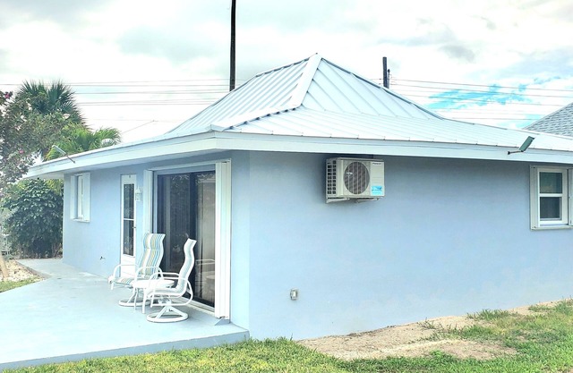 Beautiful, Cozy Beach Villa In The Heart Of Treasure Cay!