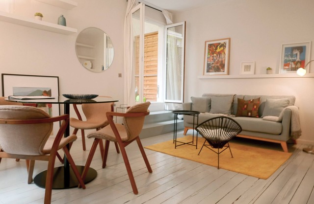 Beautiful design 1 BR with terrace