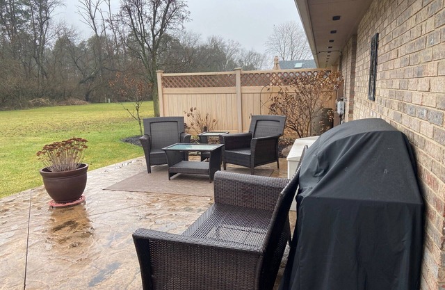 Beautiful Duplex located near Dayton, Ohio