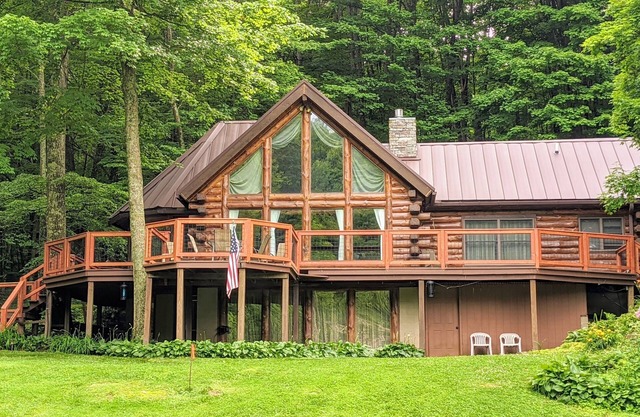 Beautiful Eagle Rock Lodge!