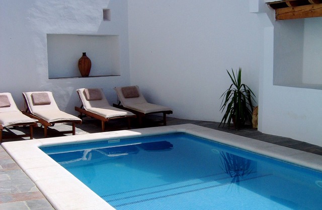 Beautiful Moorish Town House with Private Pool, Roof Terrace, 3 beds/2 bathrooms