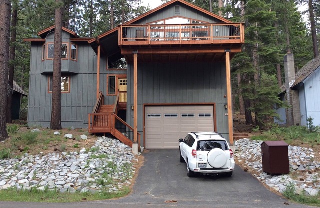 Beautiful, family friendly, well-appointed mountain retreat close to everything!
