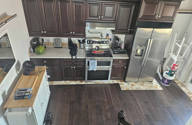 Beautiful Floating Home on the Columbia River close to PDX airport and freewayn