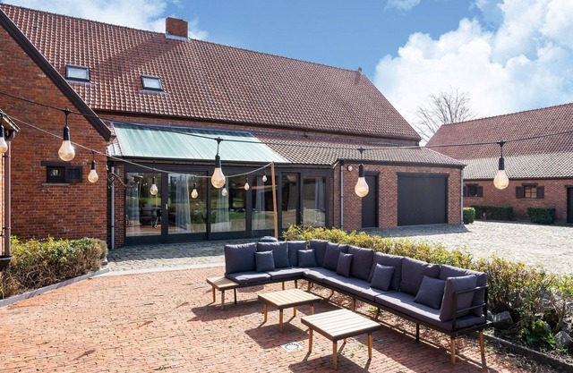 Beautiful holiday home in Merksplas with garden