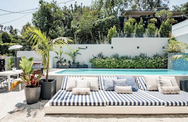 Beautiful Hollywood Hills Villa - Heated Pool, BBQ, Hollywood Sign Views