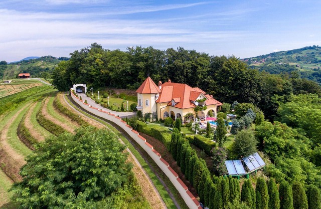 Beautiful home in Sv.Kriz Zacretje