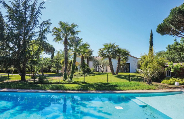 Beautiful home in Beziers with WiFi
