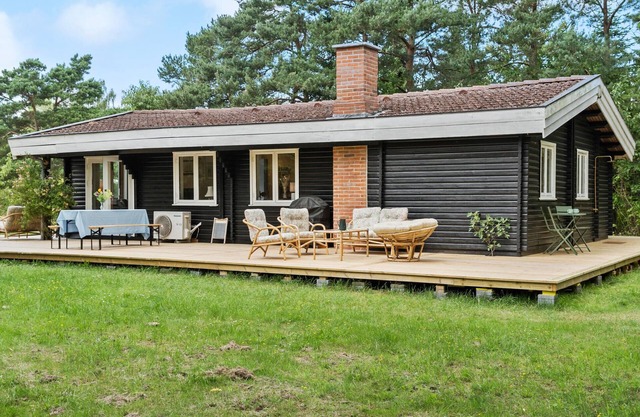 Beautiful home in Eskebjerg with WiFi
