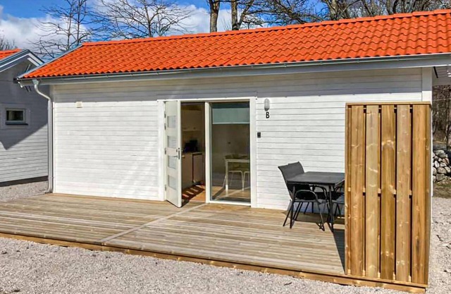 Beautiful home in Hasslö with WiFi