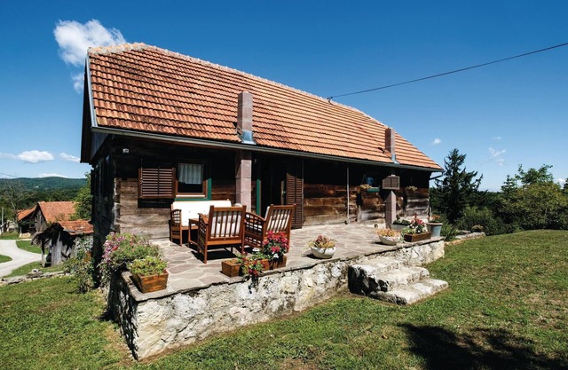 Beautiful home in Ozalj with WiFi
