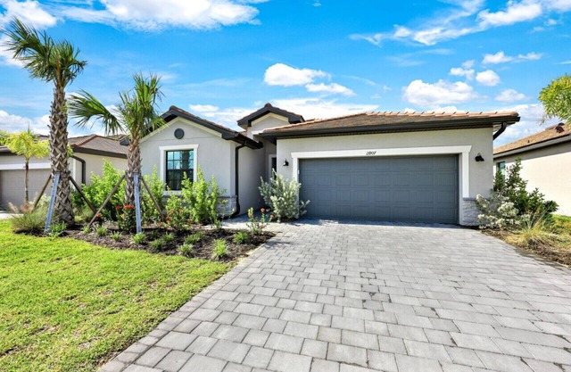 Beautiful Home in Paradise!