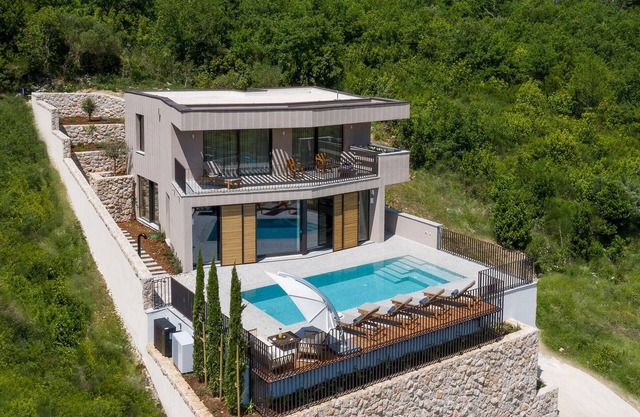 Beautiful home in Rozat with sauna