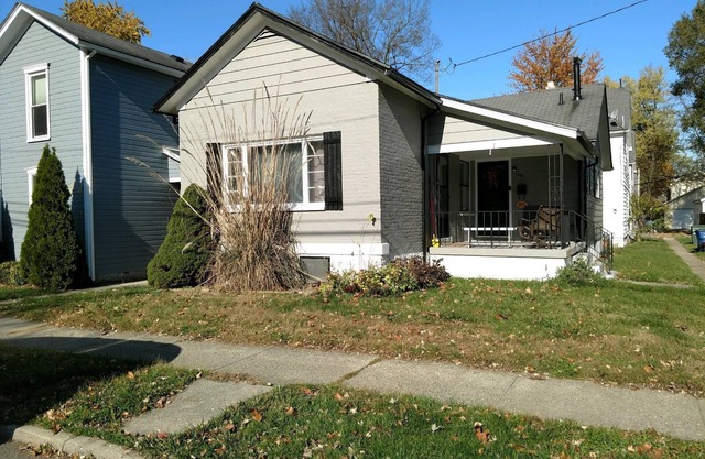 Beautiful Home in South Park. Walk to UD Campus, Miami Valley Hospital, Downtown