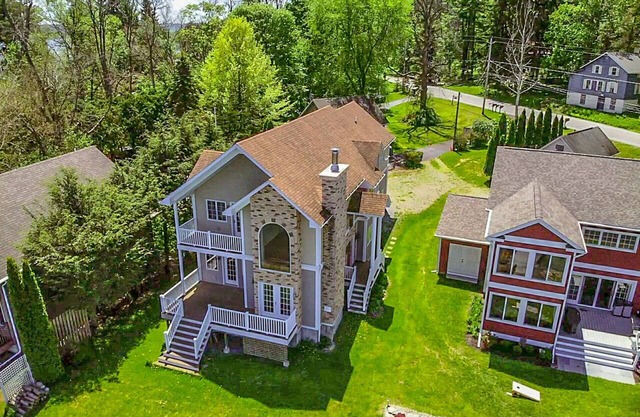 Beautiful home in protected cove on Keuka Lake with hot tub!
