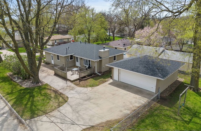 Beautiful home minutes from downtown!