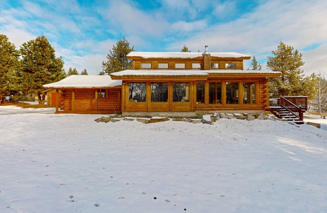 Beautiful home on quiet tree-lined property - gorgeous deck & expansive yard