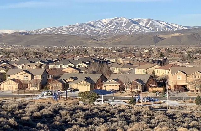 Beautiful home with stunning view of the Sierras