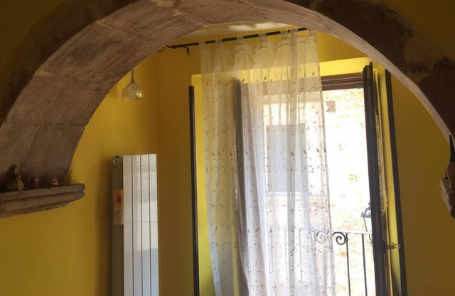 BEAUTIFUL HOUSE IN THE HEART OF THE HISTORIC CENTER OF ACCIANO (AQ)