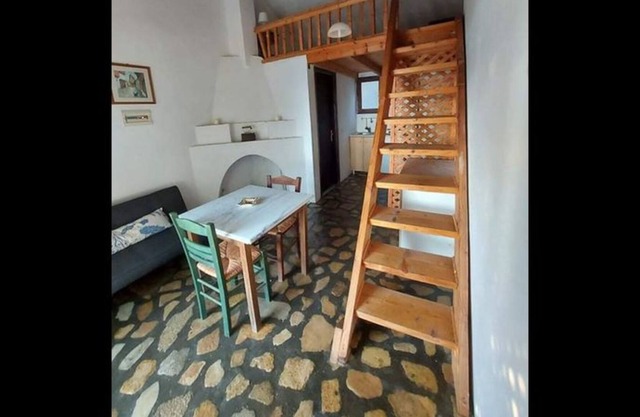 Beautiful house located on a hill in Samos Island, 400 m from an organized beach