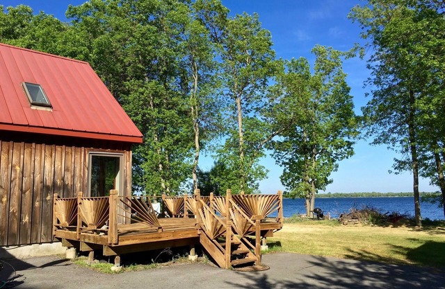 Beautiful Lake House w/Private Beach