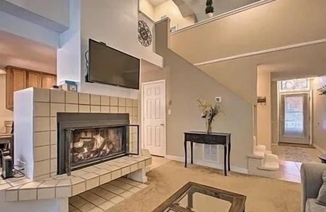 Beautiful Lake Harmony Townhouse at Big Boulder Lake and Ski Area