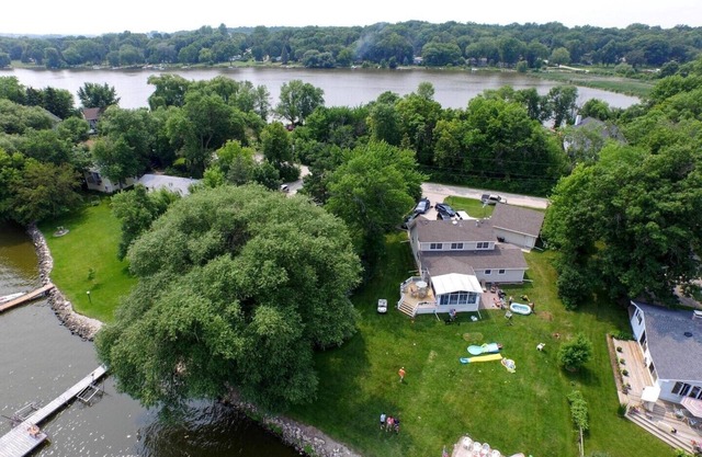Beautiful Lake House Perfect Peaceful Country Getaway
