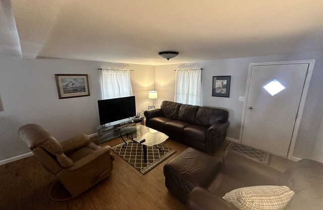 Beautiful Lake Marion Views! Pet Friendly! Newly renovated and updated!