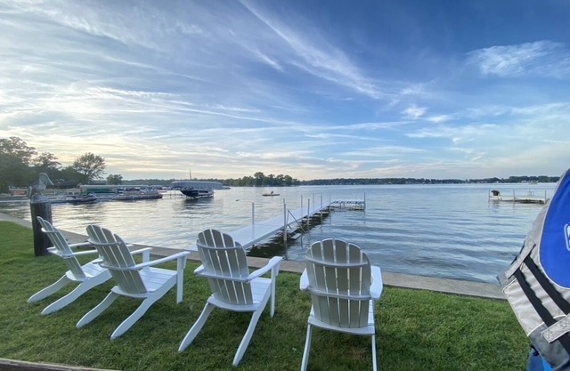 Beautiful Lakefront Property with 2 Cottages - Crooked Lake Angola, Indiana